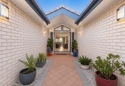 Thumbnail: Avoca Family Living with a Splash of Something Special