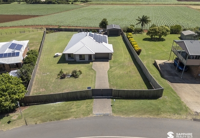 Thumbnail: 🌴 Qunaba Lifestyle - Half an Acre, Shed/Workspace, Beach Moments Away